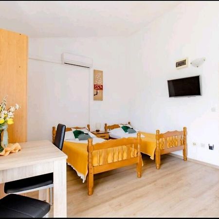 Apartmani Racic Split Bagian luar foto