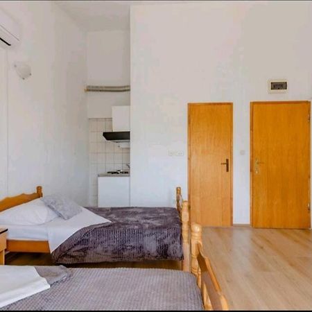 Apartmani Racic Split Bagian luar foto