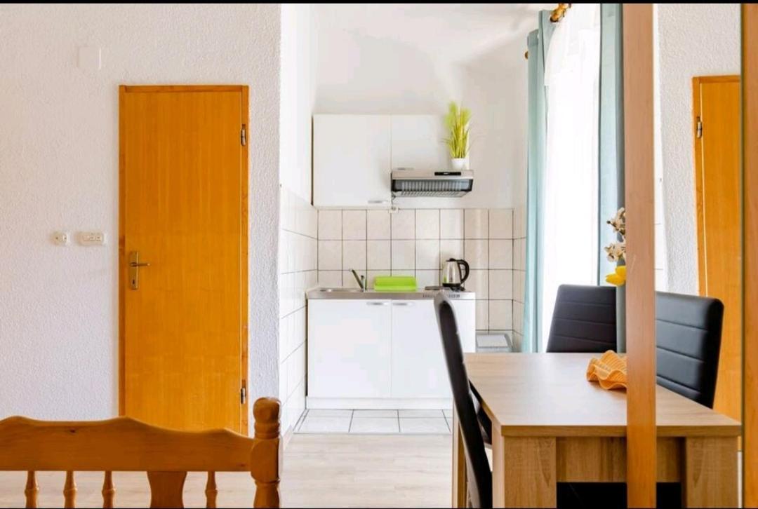 Apartmani Racic Split Bagian luar foto