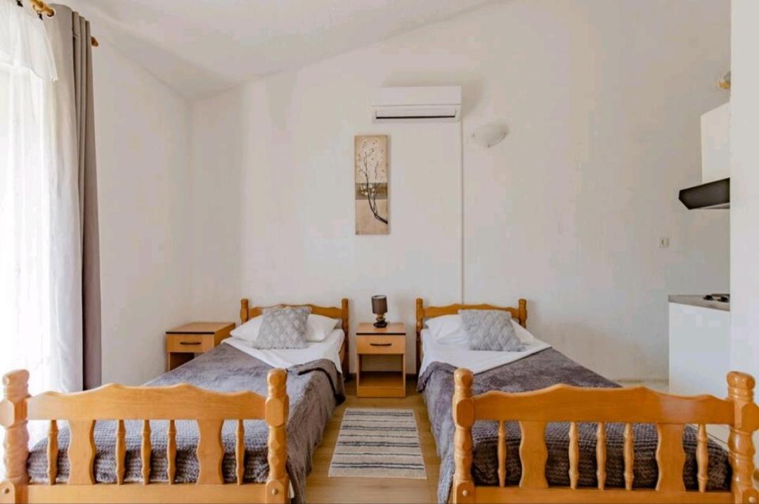 Apartmani Racic Split Bagian luar foto